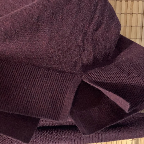 LOFT  Plum Long-Sleeve Knit Sweater with Boat Neckline - Lightweight - Xsm - Picture 7 of 9